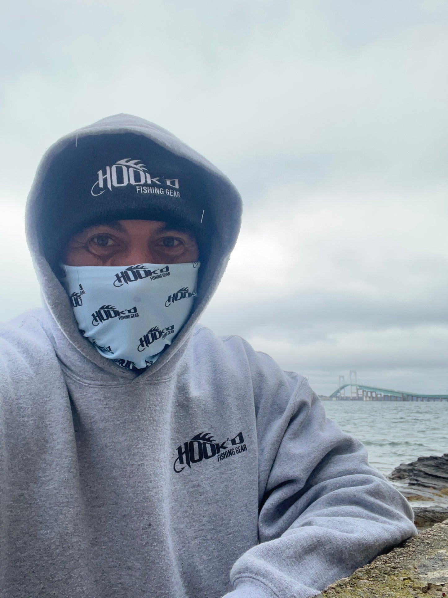 2025 Hook’d Repeater Logo Gaiter